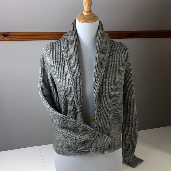 15$ Gap grey cardigan, XS - Picture 2 of 5